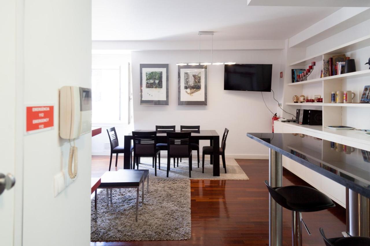 Flh Chiado Artsy Duplex Apartment Lisbon Luaran gambar